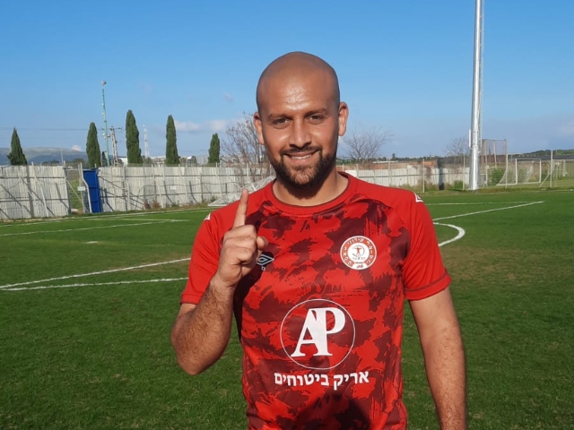 ג'והג'א. כובש השער לזכות באקה (דאפר מחאמיד)